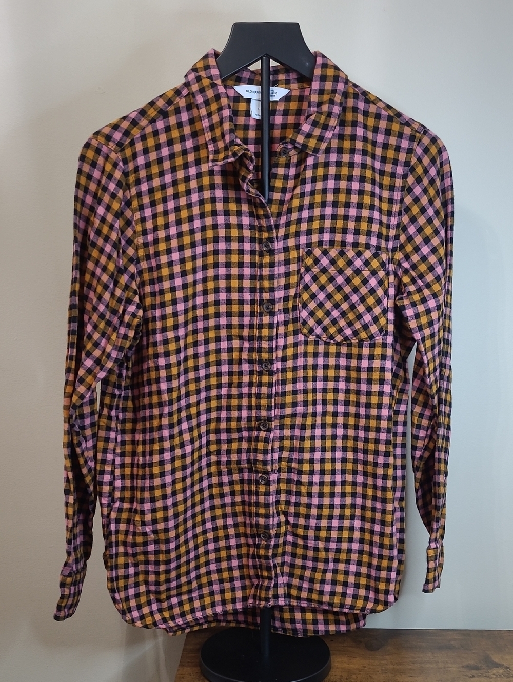 Old Navy Black/Pink/Orange Plaid Button-Up Flannel The Classic Shirt size Large
